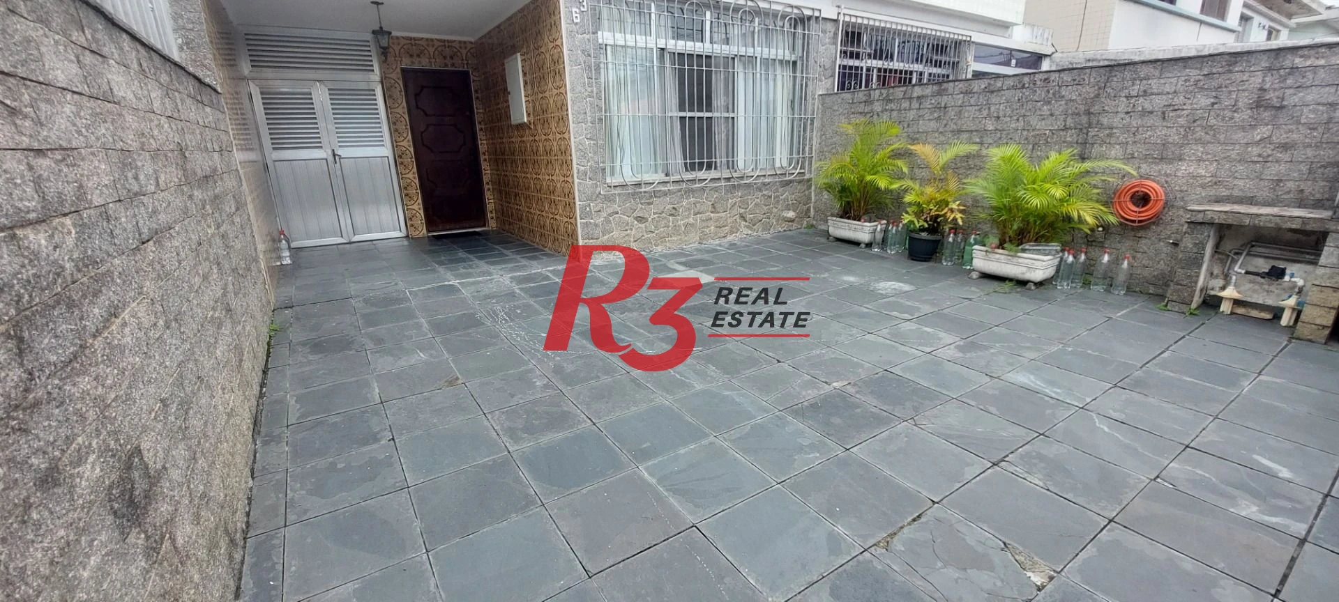 Sobrado com 3 dormitórios à venda, 160 m² - Vila Cascatinha - São Vicente/SP