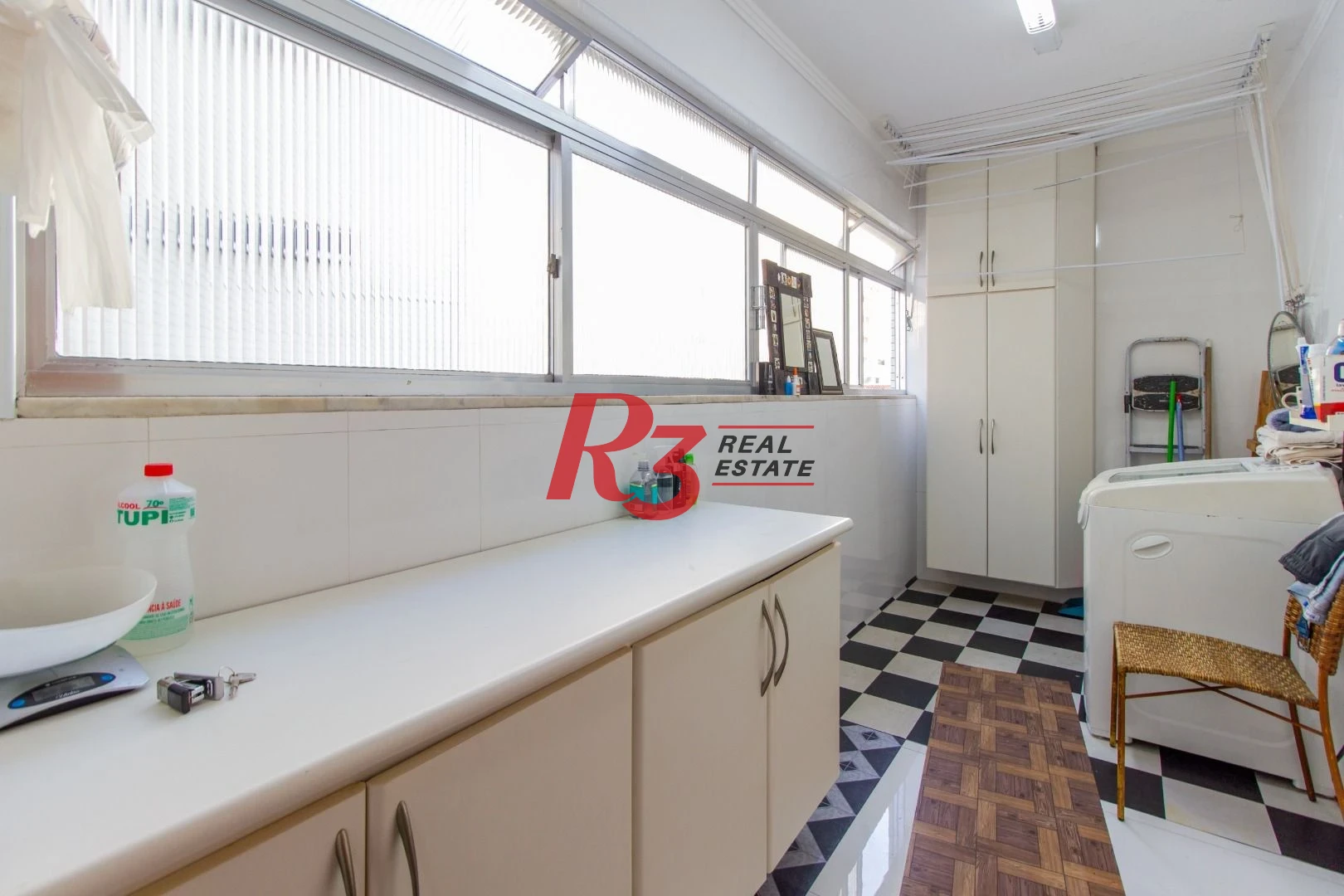 Apartamento com 4 dormitórios à venda, 150 m² - Gonzaga - Santos/SP