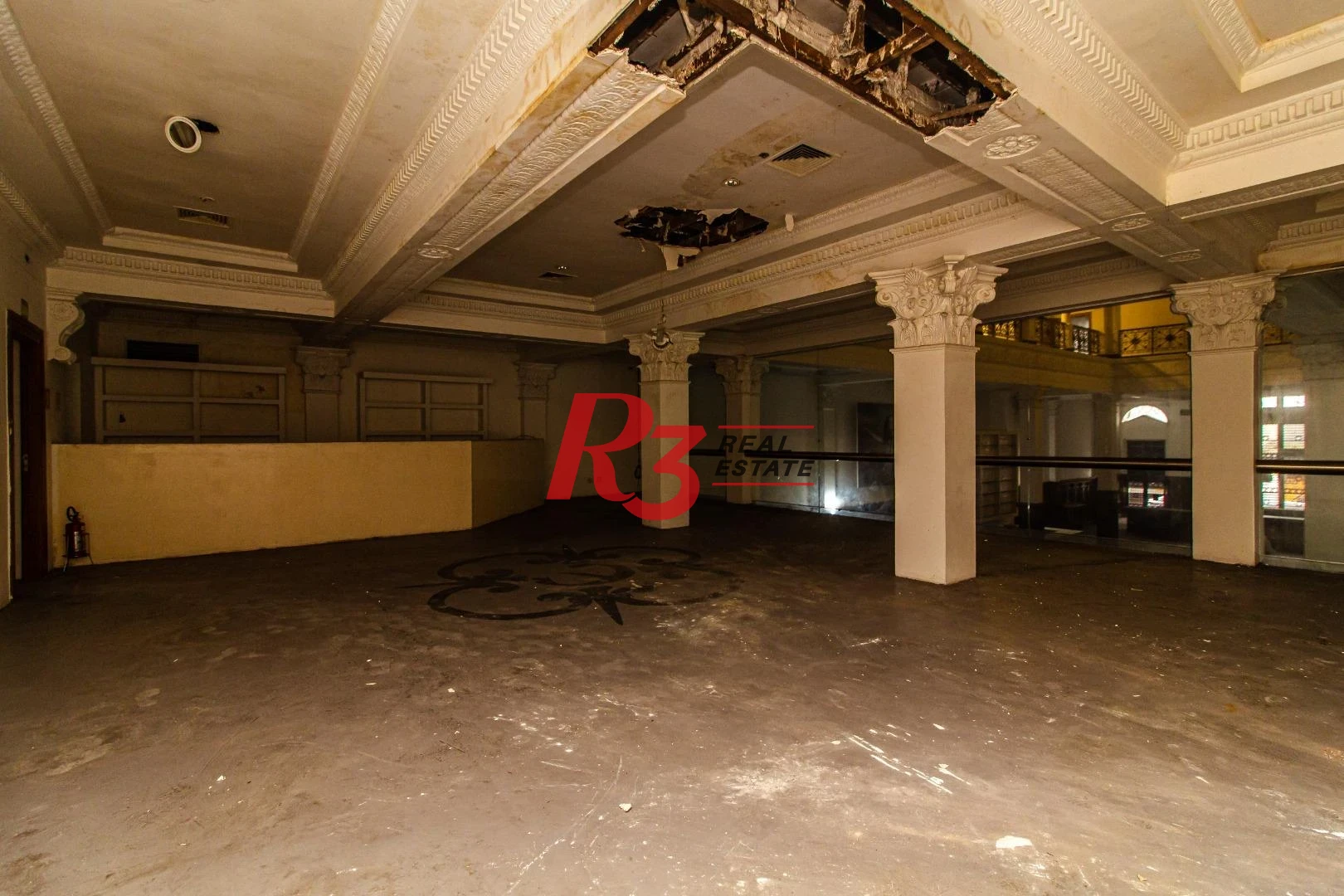 Prédio, 2000 m² - venda por R$ 12.000.000,00 ou aluguel por R$ 70.000,00/mês - Centro - Santos/SP