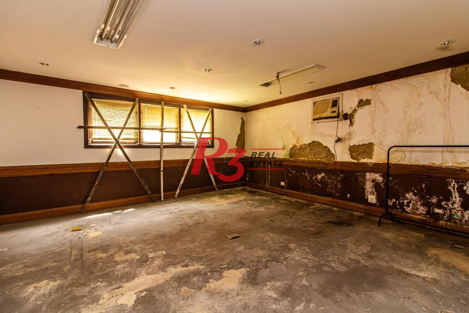 Prédio, 2000 m² - venda por R$ 12.000.000,00 ou aluguel por R$ 70.000,00/mês - Centro - Santos/SP