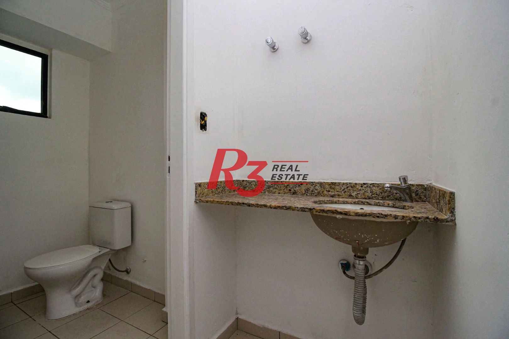 Sala para alugar, 65 m²  - Centro - Santos/SP