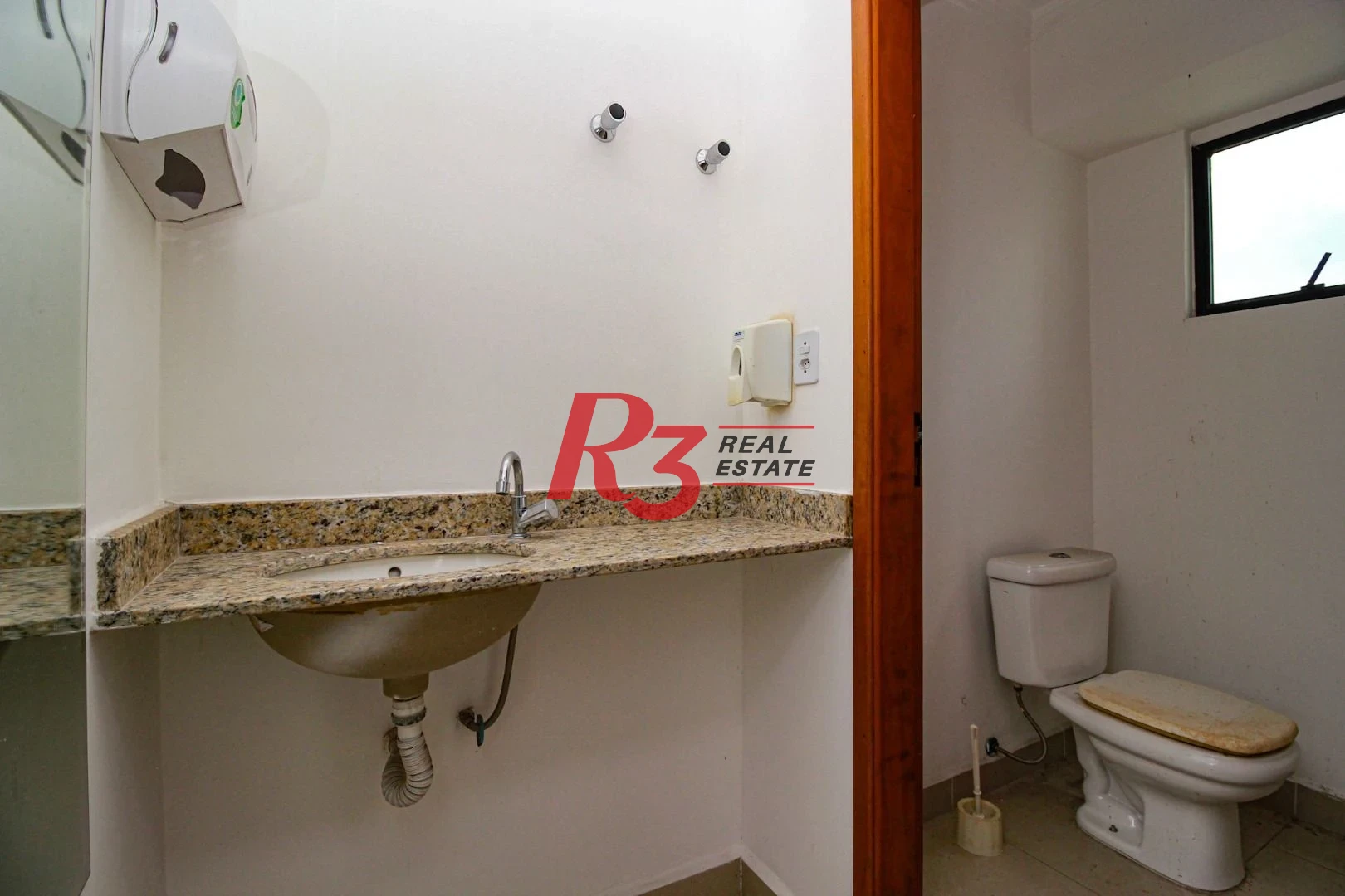 Sala para alugar, 65 m²  - Centro - Santos/SP