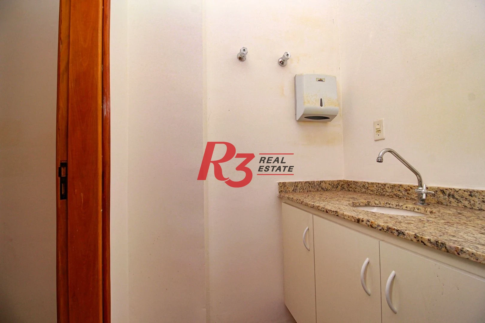 Sala para alugar, 65 m² - Centro - Santos/SP