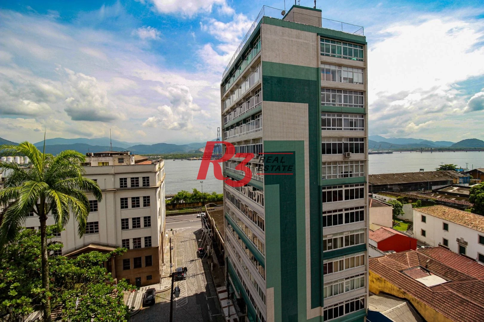 Sala para alugar, 75 m²  - Centro - Santos/SP