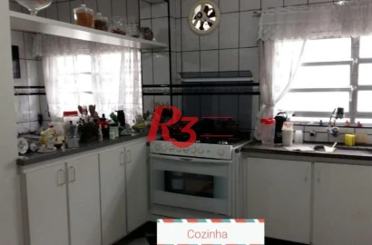 Casa com 3 dormitórios à venda, 220 m² - Cidade Naútica - São Vicente/SP