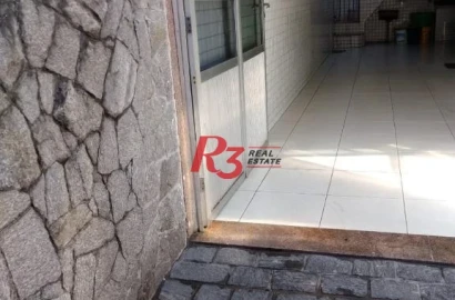 Sobrado com 3 dormitórios à venda, 163 m² por R$ 1.042.000,00 - Marapé - Santos/SP