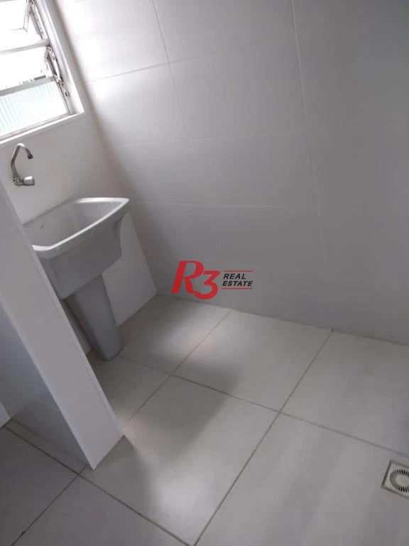 Sobrado com 3 dormitórios à venda, 163 m² por R$ 1.042.000,00 - Marapé - Santos/SP