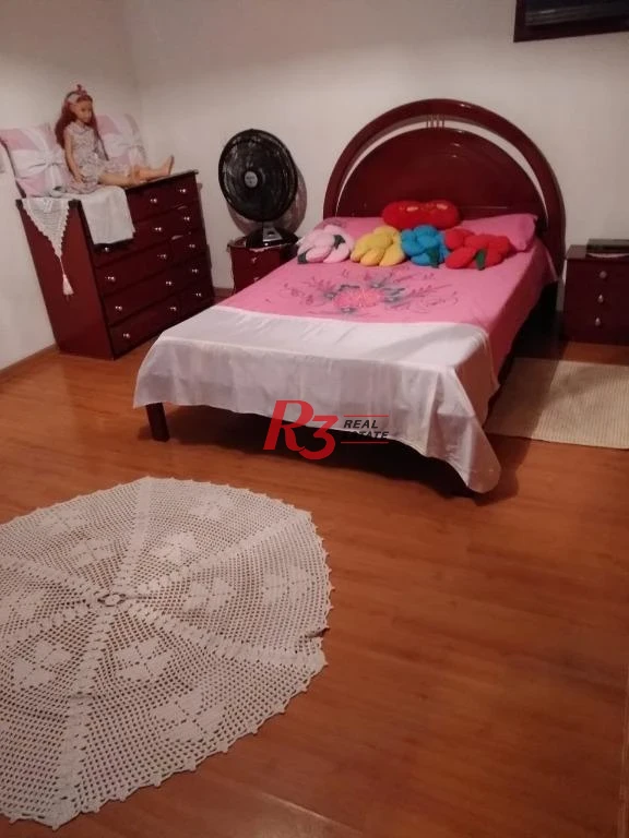 Sobrado com 3 dormitórios à venda, 163 m² por R$ 1.042.000,00 - Marapé - Santos/SP