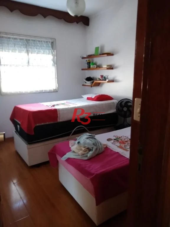 Sobrado com 3 dormitórios à venda, 163 m² por R$ 1.042.000,00 - Marapé - Santos/SP