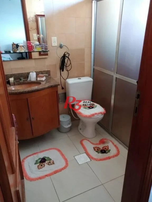 Sobrado com 3 dormitórios à venda, 163 m² por R$ 1.042.000,00 - Marapé - Santos/SP