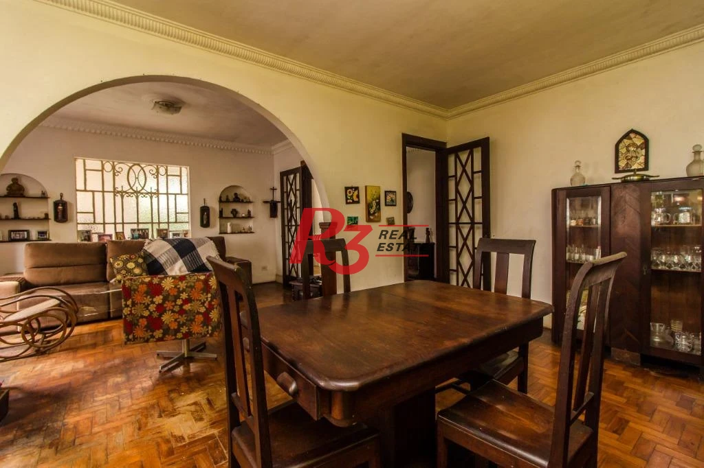 Sobrado com 3 dormitórios à venda, 218 m² - Itararé - São Vicente/SP