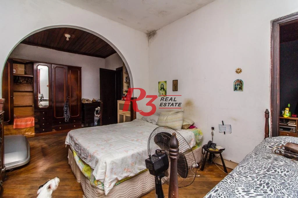 Sobrado com 3 dormitórios à venda, 218 m² - Itararé - São Vicente/SP