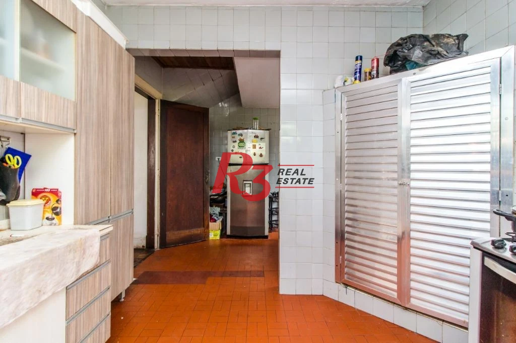 Sobrado com 3 dormitórios à venda, 218 m² - Itararé - São Vicente/SP