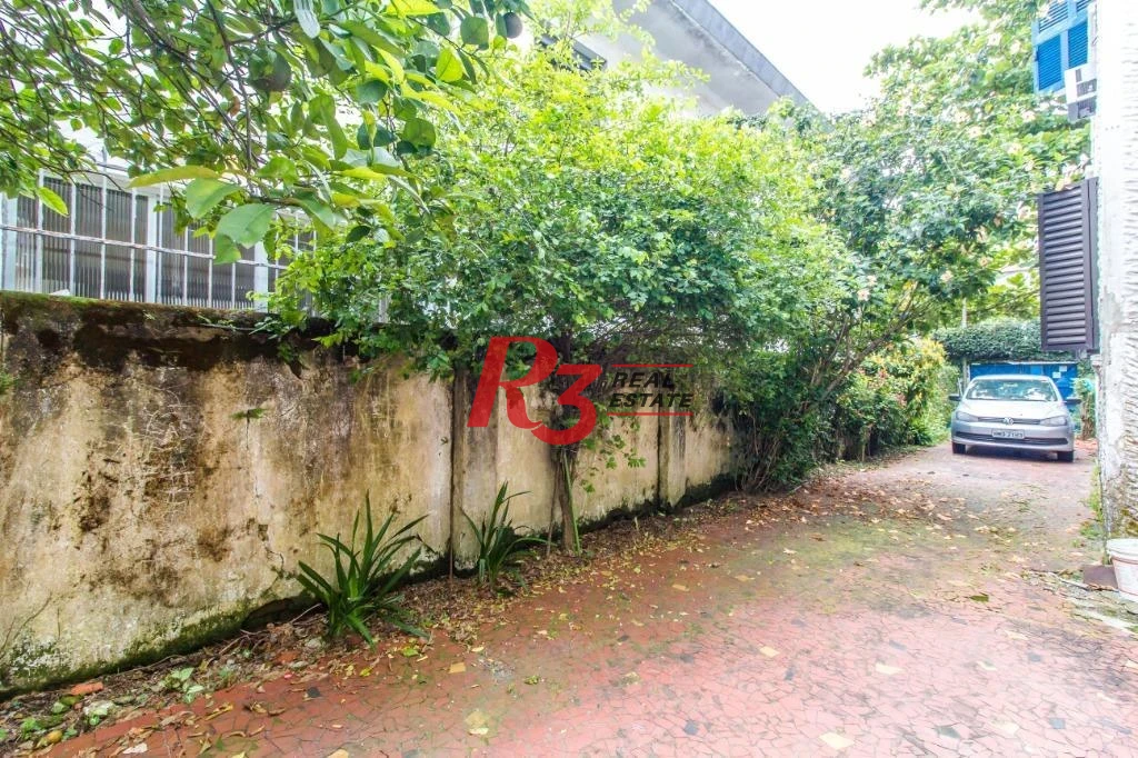 Sobrado com 3 dormitórios à venda, 218 m² - Itararé - São Vicente/SP