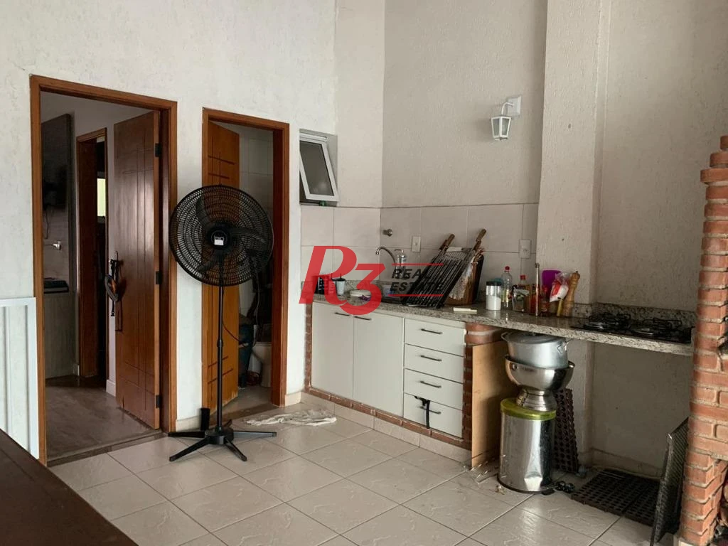 Sobrado com 4 dormitórios à venda, 195 m² - Centro - São Vicente/SP