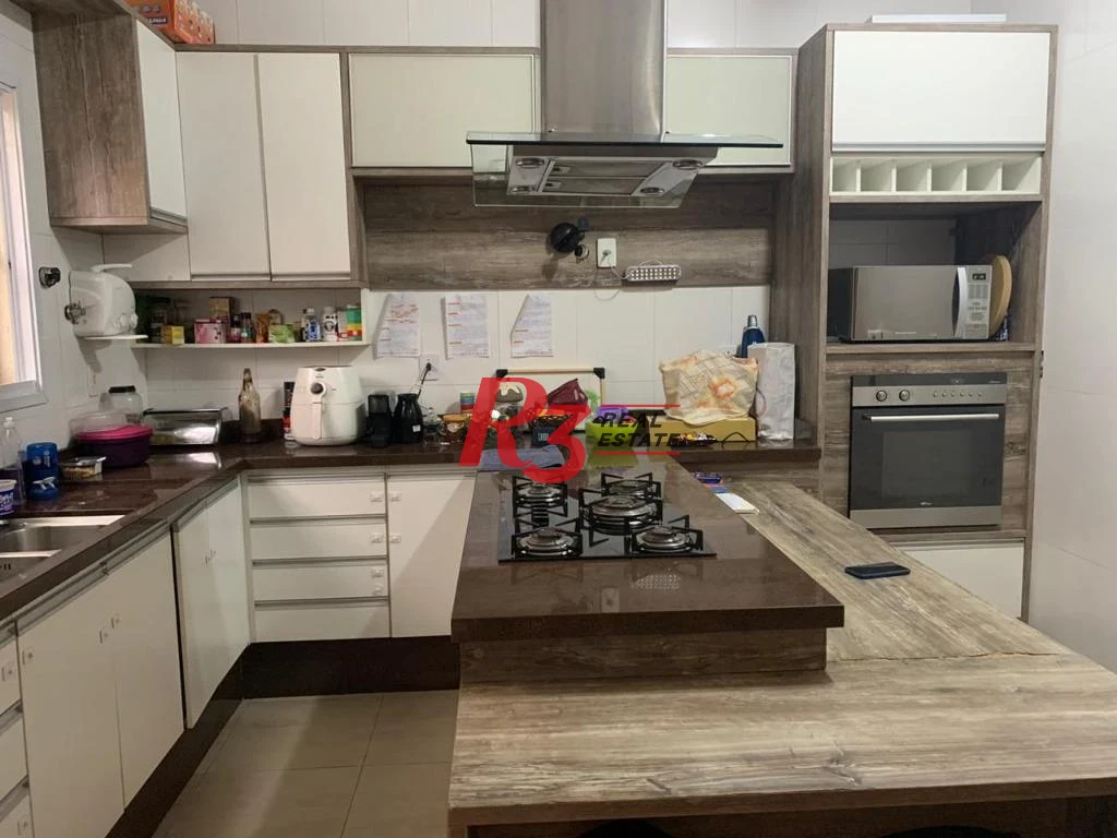 Sobrado com 4 dormitórios à venda, 195 m² - Centro - São Vicente/SP