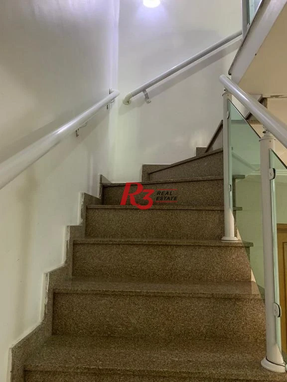 Sobrado com 4 dormitórios à venda, 195 m² - Centro - São Vicente/SP