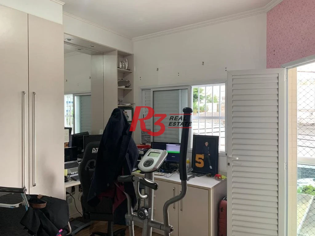 Sobrado com 4 dormitórios à venda, 195 m² - Centro - São Vicente/SP