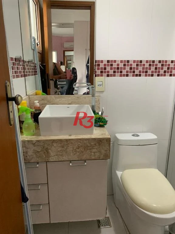Sobrado com 4 dormitórios à venda, 195 m² - Centro - São Vicente/SP