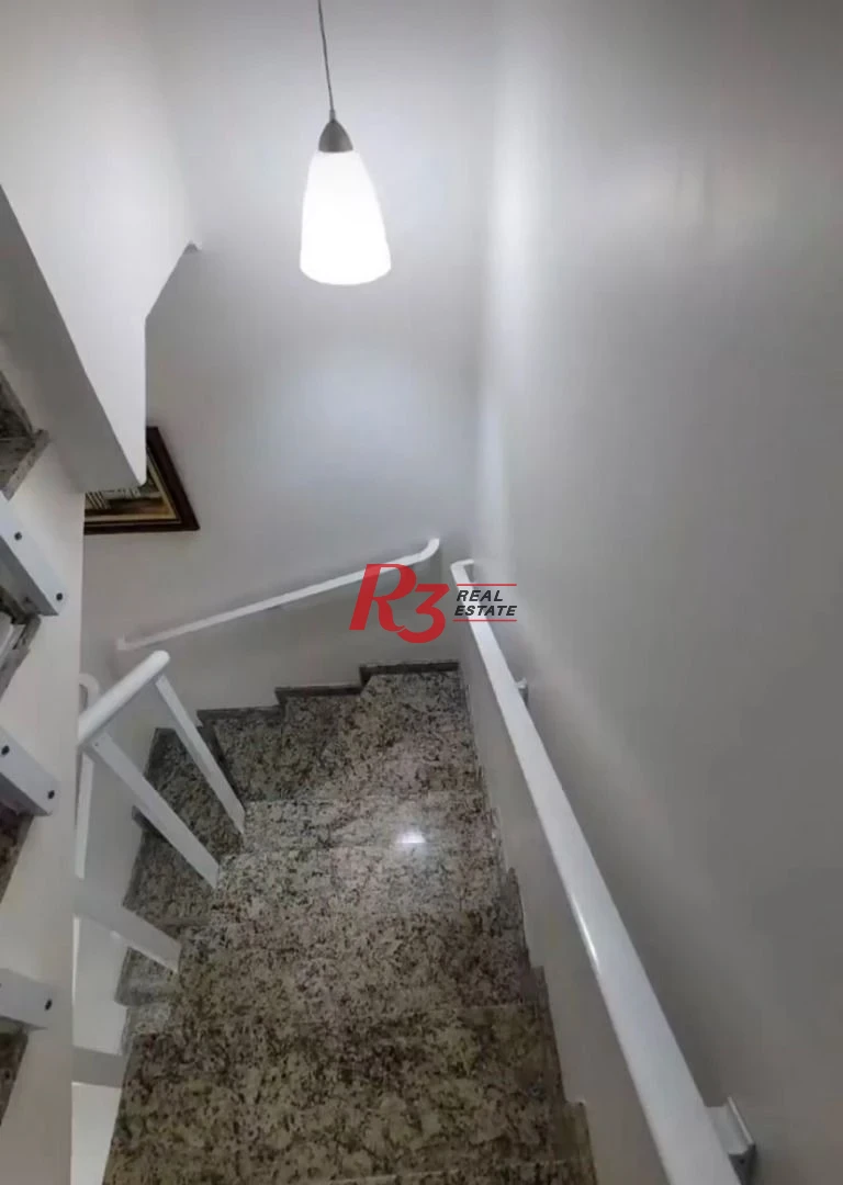 Sobrado triplex
