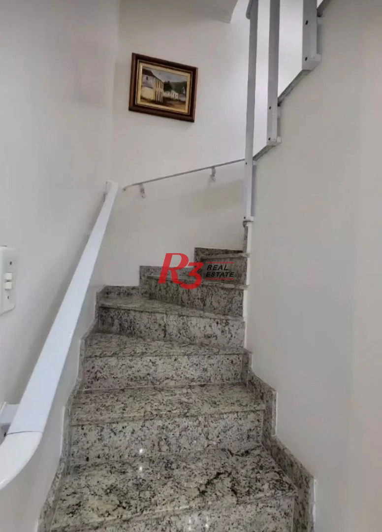 Sobrado triplex