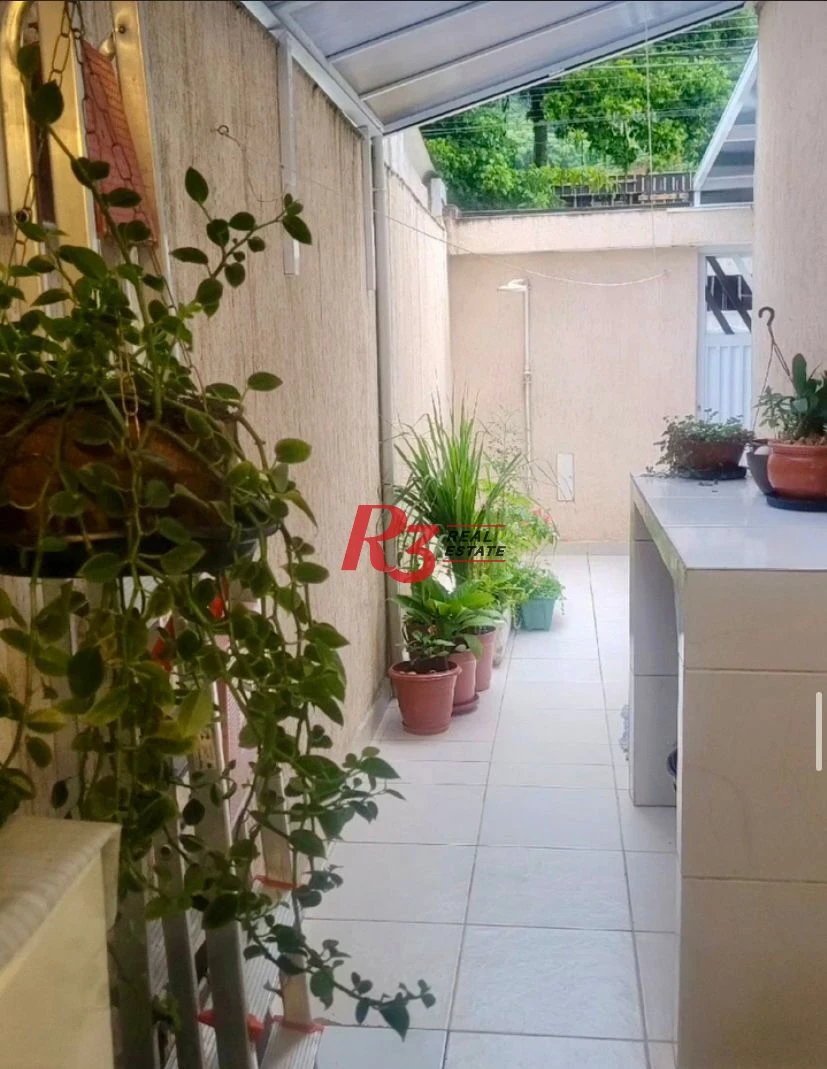 Sobrado triplex