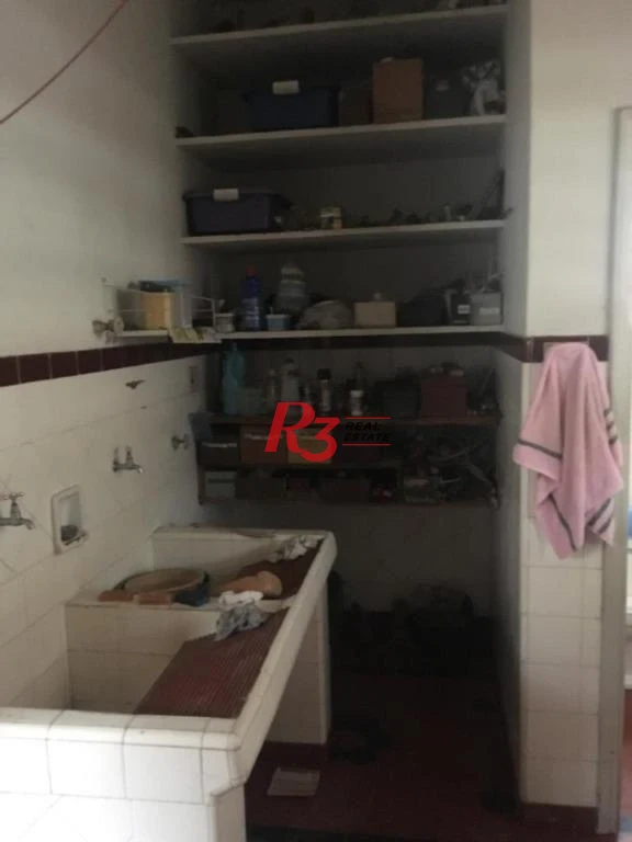 Casa com 3 dormitórios à venda, 199 m² por R$ 650.000,00 - Vila Cascatinha - São Vicente/SP