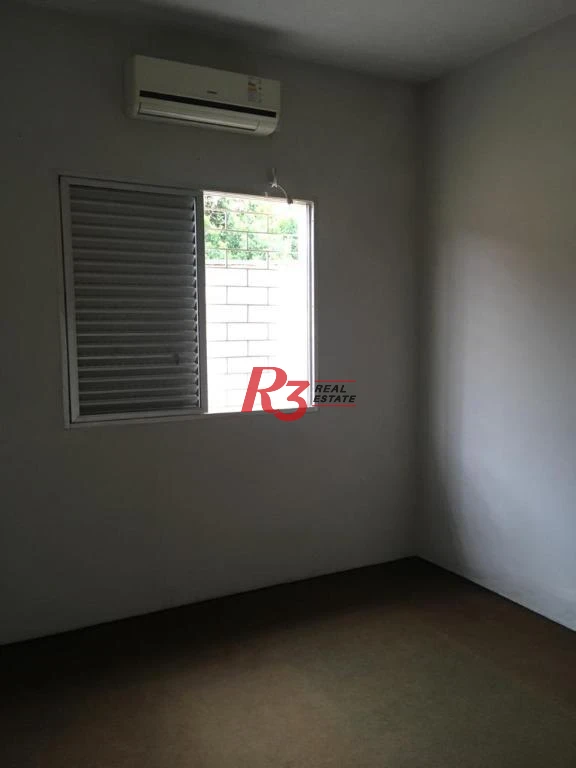 Casa com 3 dormitórios à venda, 199 m² por R$ 650.000,00 - Vila Cascatinha - São Vicente/SP