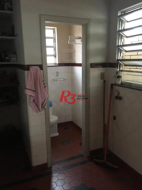 Casa com 3 dormitórios à venda, 199 m² por R$ 650.000,00 - Vila Cascatinha - São Vicente/SP
