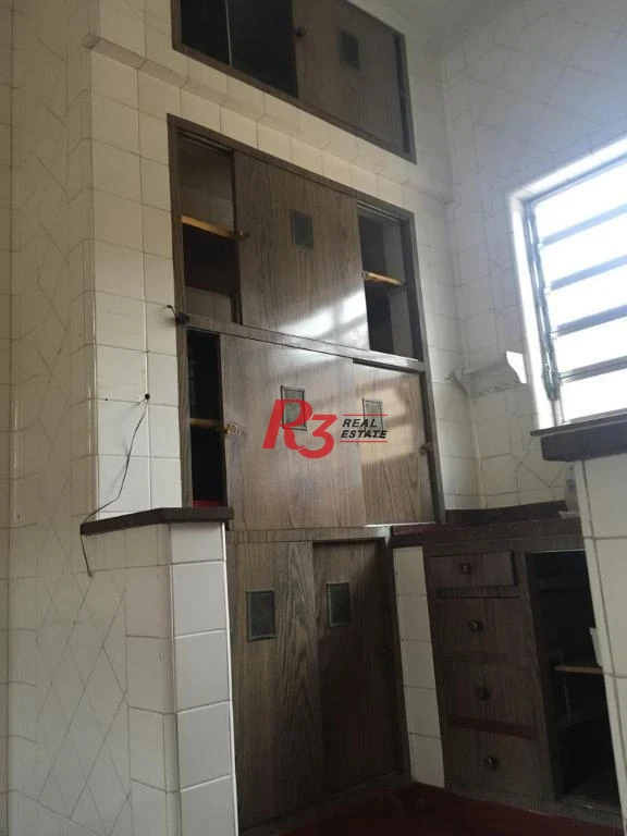 Casa com 3 dormitórios à venda, 199 m² por R$ 650.000,00 - Vila Cascatinha - São Vicente/SP