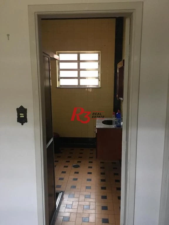 Casa com 3 dormitórios à venda, 199 m² por R$ 650.000,00 - Vila Cascatinha - São Vicente/SP
