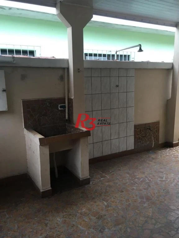 Casa com 3 dormitórios à venda, 199 m² por R$ 650.000,00 - Vila Cascatinha - São Vicente/SP