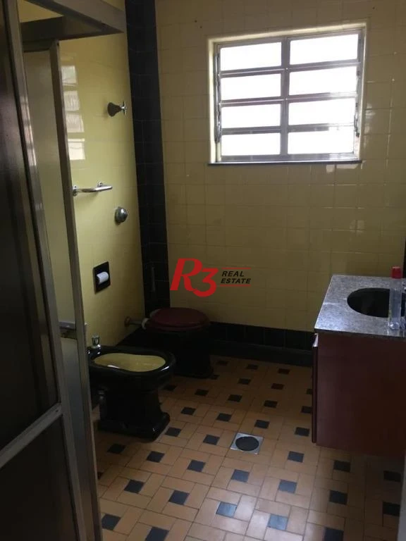 Casa com 3 dormitórios à venda, 199 m² por R$ 650.000,00 - Vila Cascatinha - São Vicente/SP