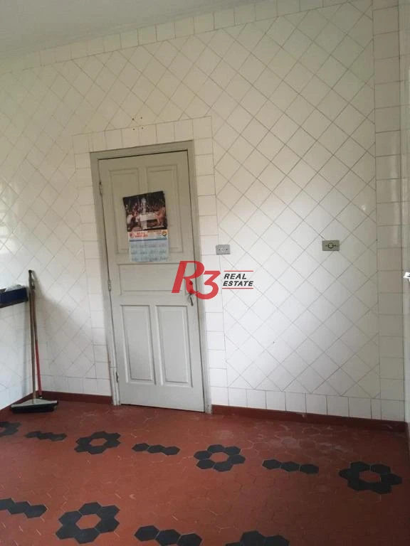 Casa com 3 dormitórios à venda, 199 m² por R$ 650.000,00 - Vila Cascatinha - São Vicente/SP