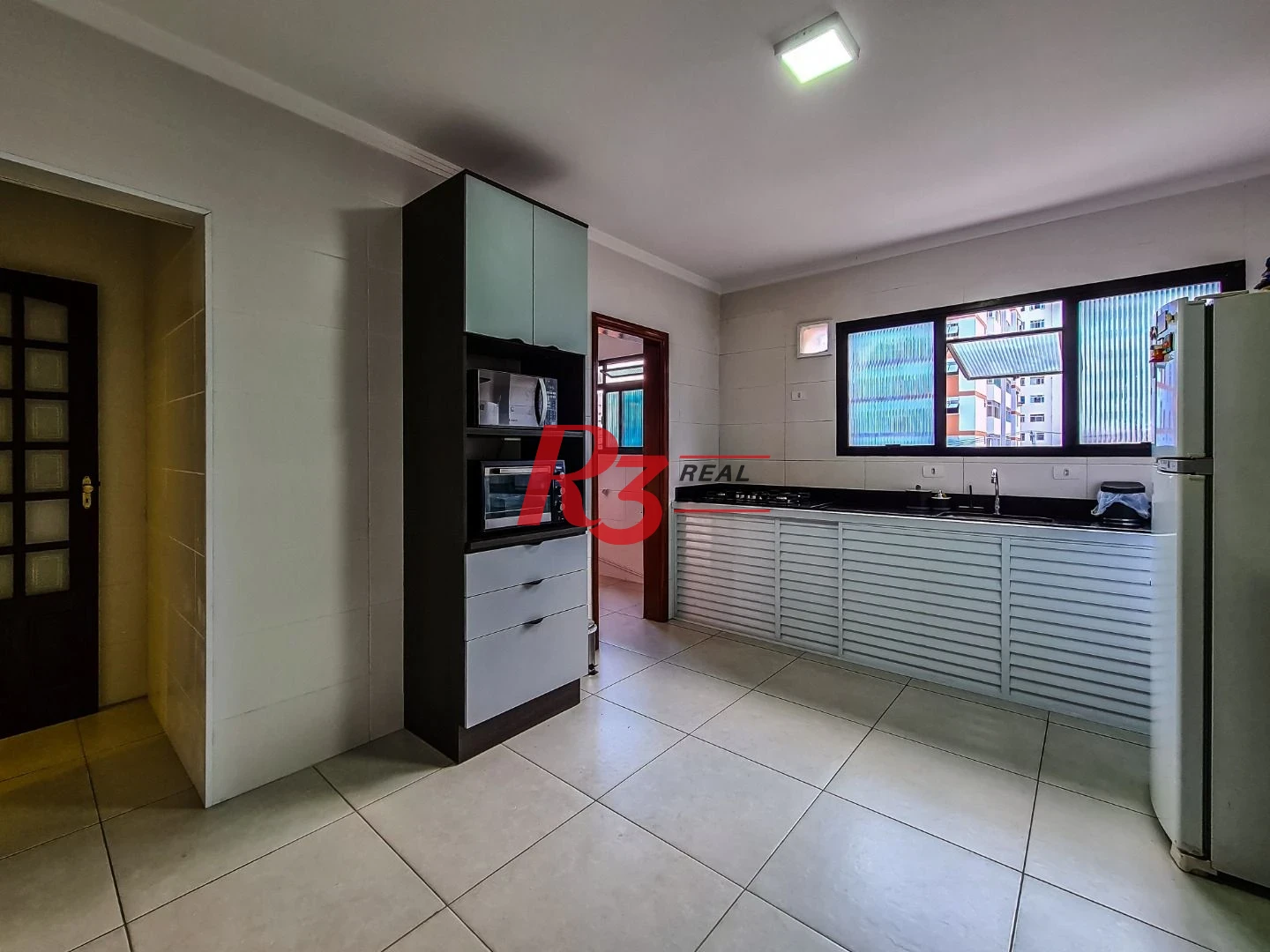 Apartamento com 3 dormitórios à venda, 130 m² por R$ 620.000,00 - Marapé - Santos/SP