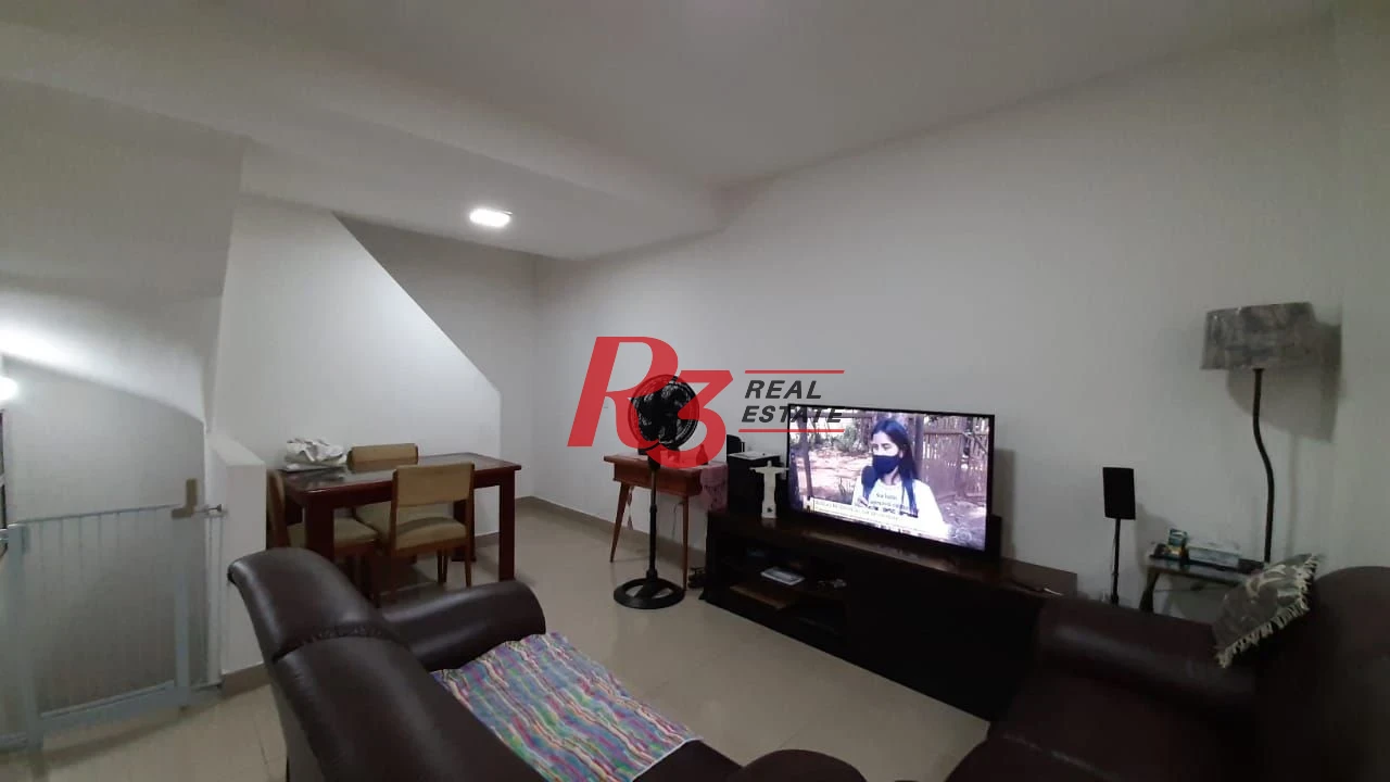 Casa triplex a venda, com 90 m², garagem fechada, 2 suítes, no Estuário, em Santos SP