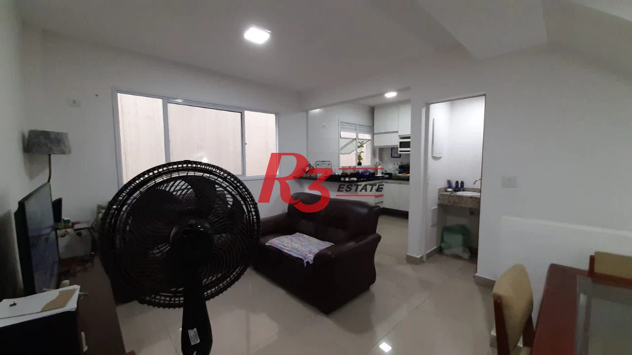 Casa triplex a venda, com 90 m², garagem fechada, 2 suítes, no Estuário, em Santos SP