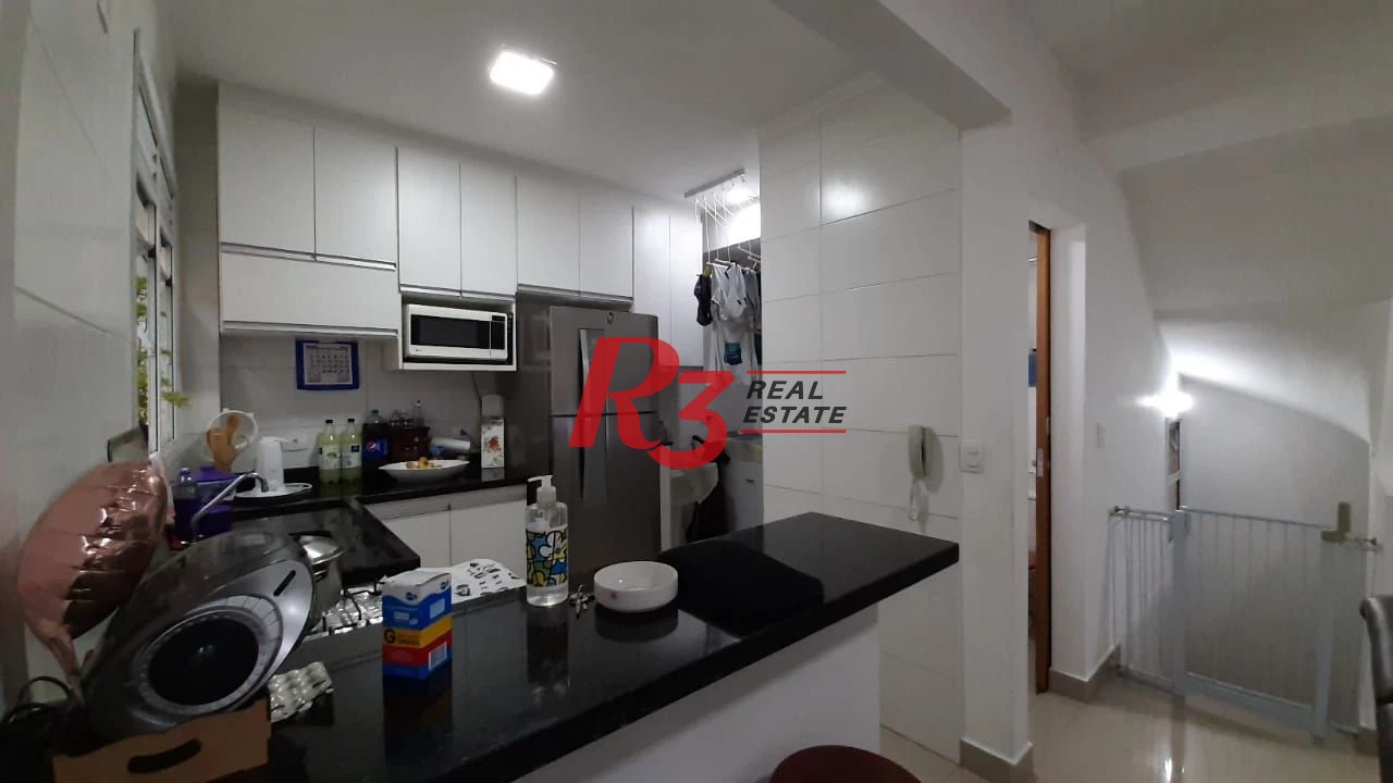 Casa triplex a venda, com 90 m², garagem fechada, 2 suítes, no Estuário, em Santos SP