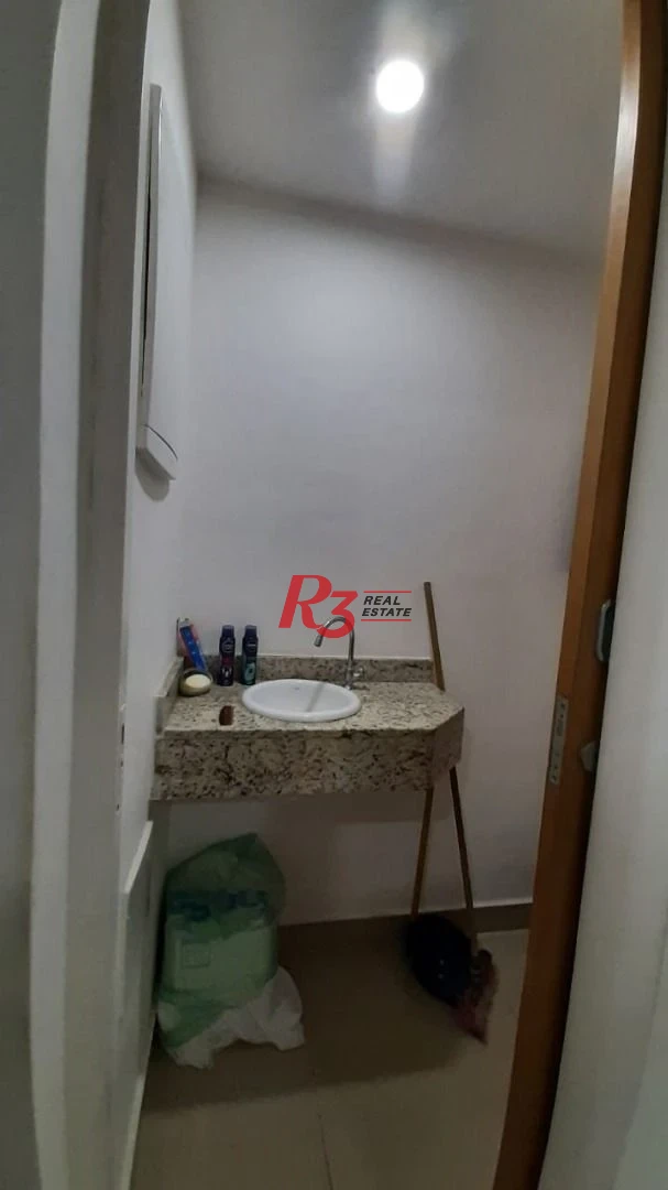 Casa triplex a venda, com 90 m², garagem fechada, 2 suítes, no Estuário, em Santos SP