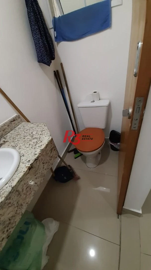 Casa triplex a venda, com 90 m², garagem fechada, 2 suítes, no Estuário, em Santos SP