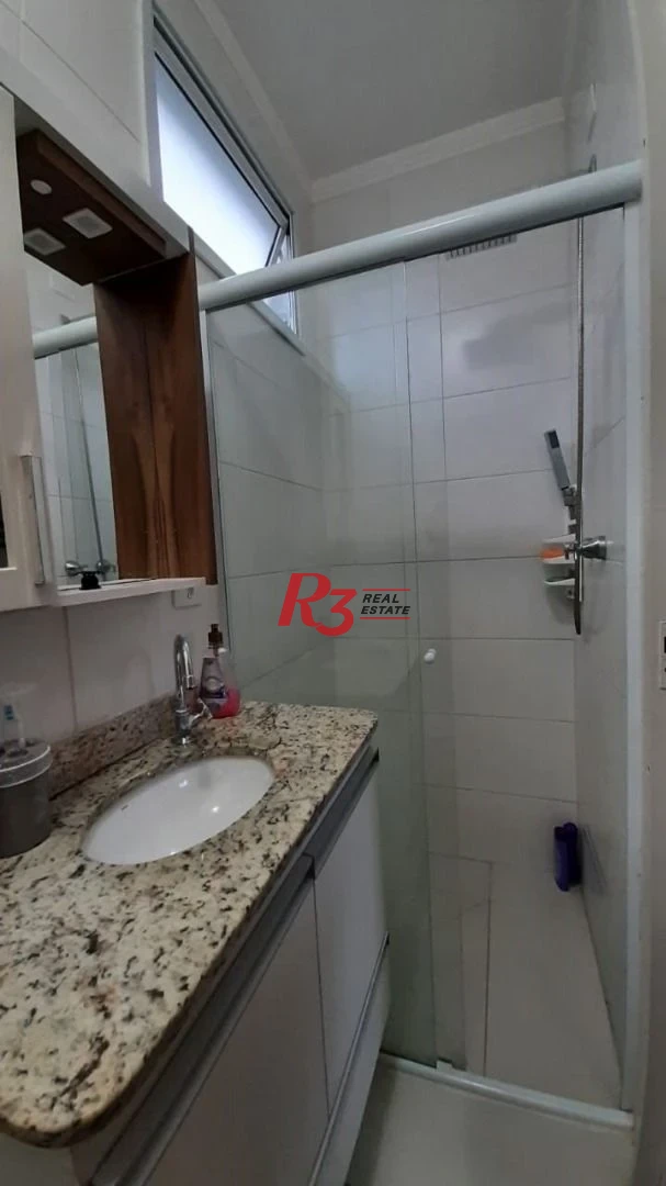 Casa triplex a venda, com 90 m², garagem fechada, 2 suítes, no Estuário, em Santos SP