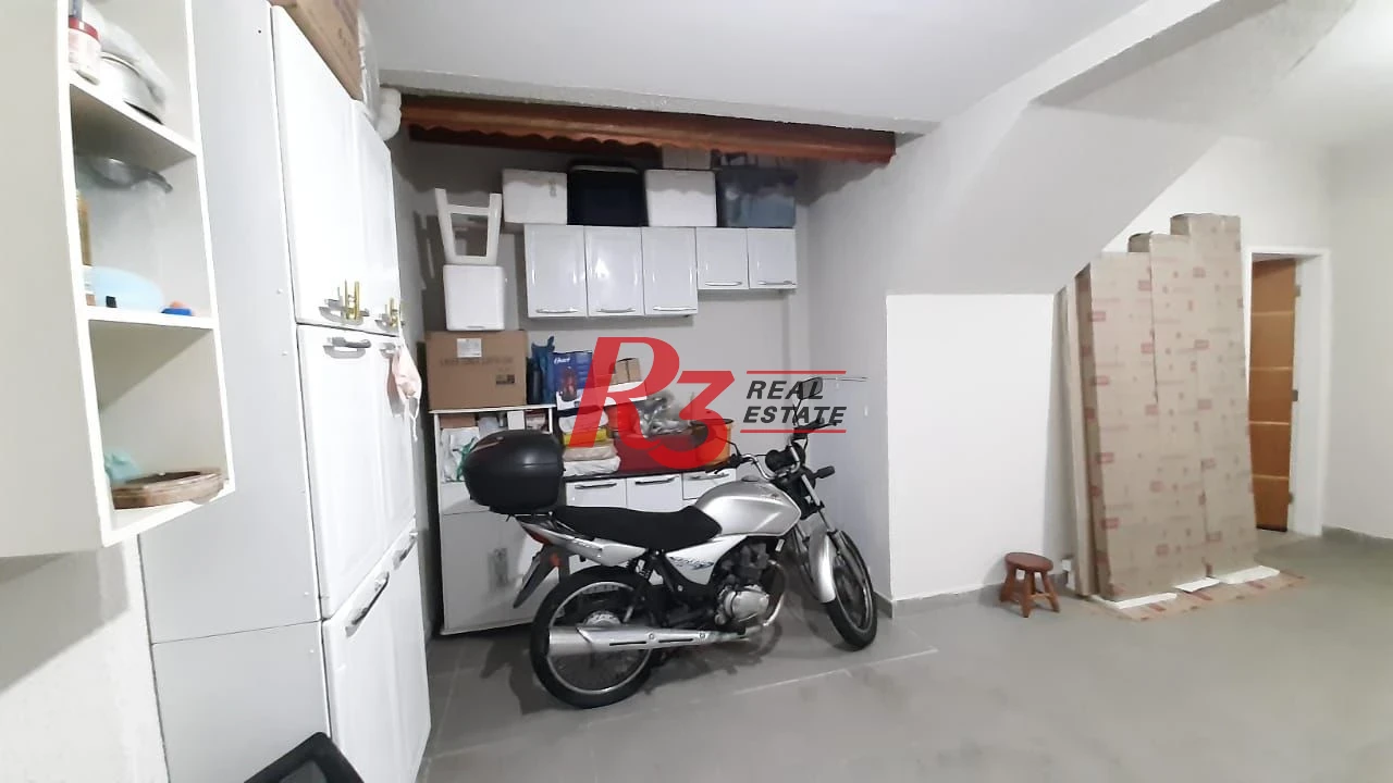 Casa triplex a venda, com 90 m², garagem fechada, 2 suítes, no Estuário, em Santos SP