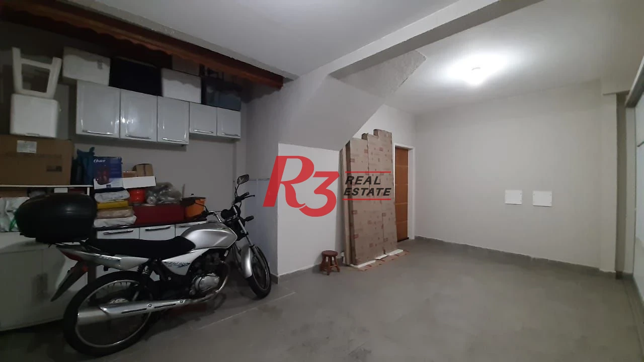 Casa triplex a venda, com 90 m², garagem fechada, 2 suítes, no Estuário, em Santos SP