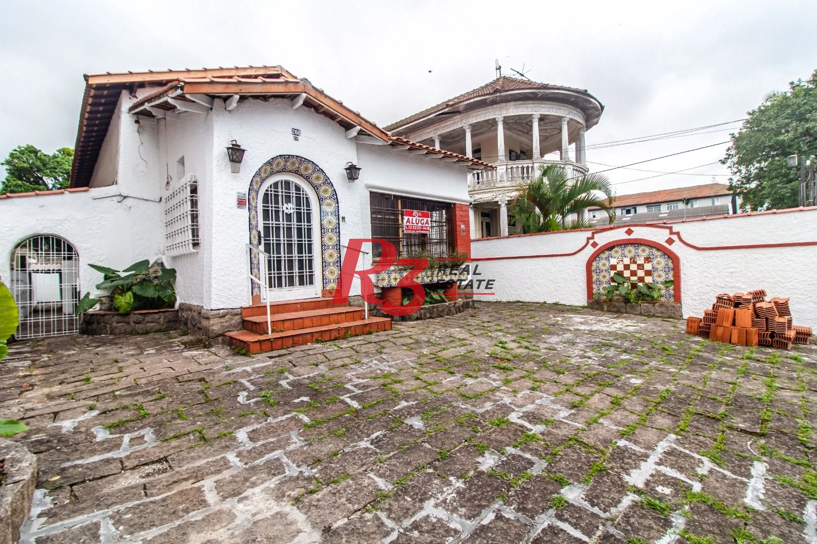Casa Comercial para alugar - Encruzilhada - Santos/SP