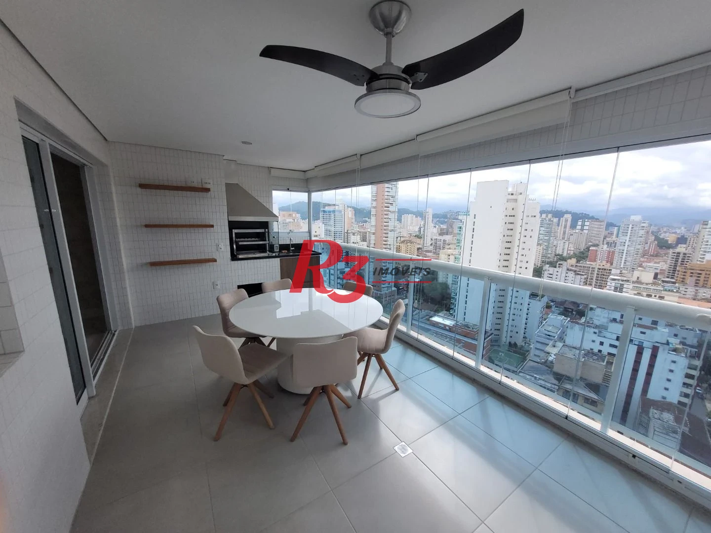 Apartamento com 3 dormitórios à venda, 143 m² por R$ 2.250.000,00 - Boqueirão - Santos/SP