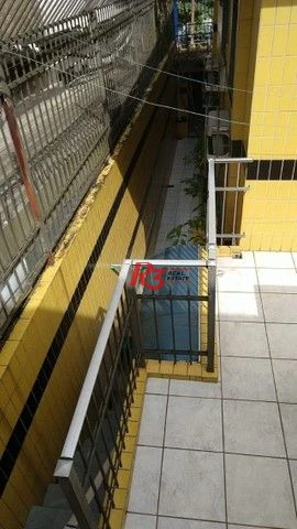 Sobrado com 5 dormitórios e piscina a venda em São Vicente.