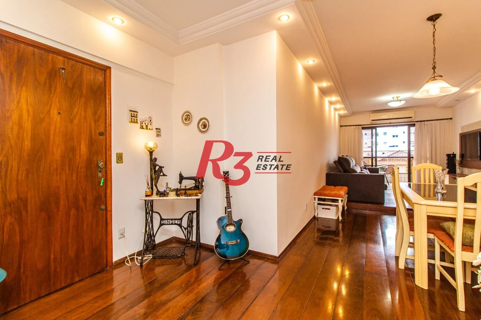 Apartamento com 2 dormitórios à venda, 120 m² por R$ 530.000,00 - Marapé - Santos/SP