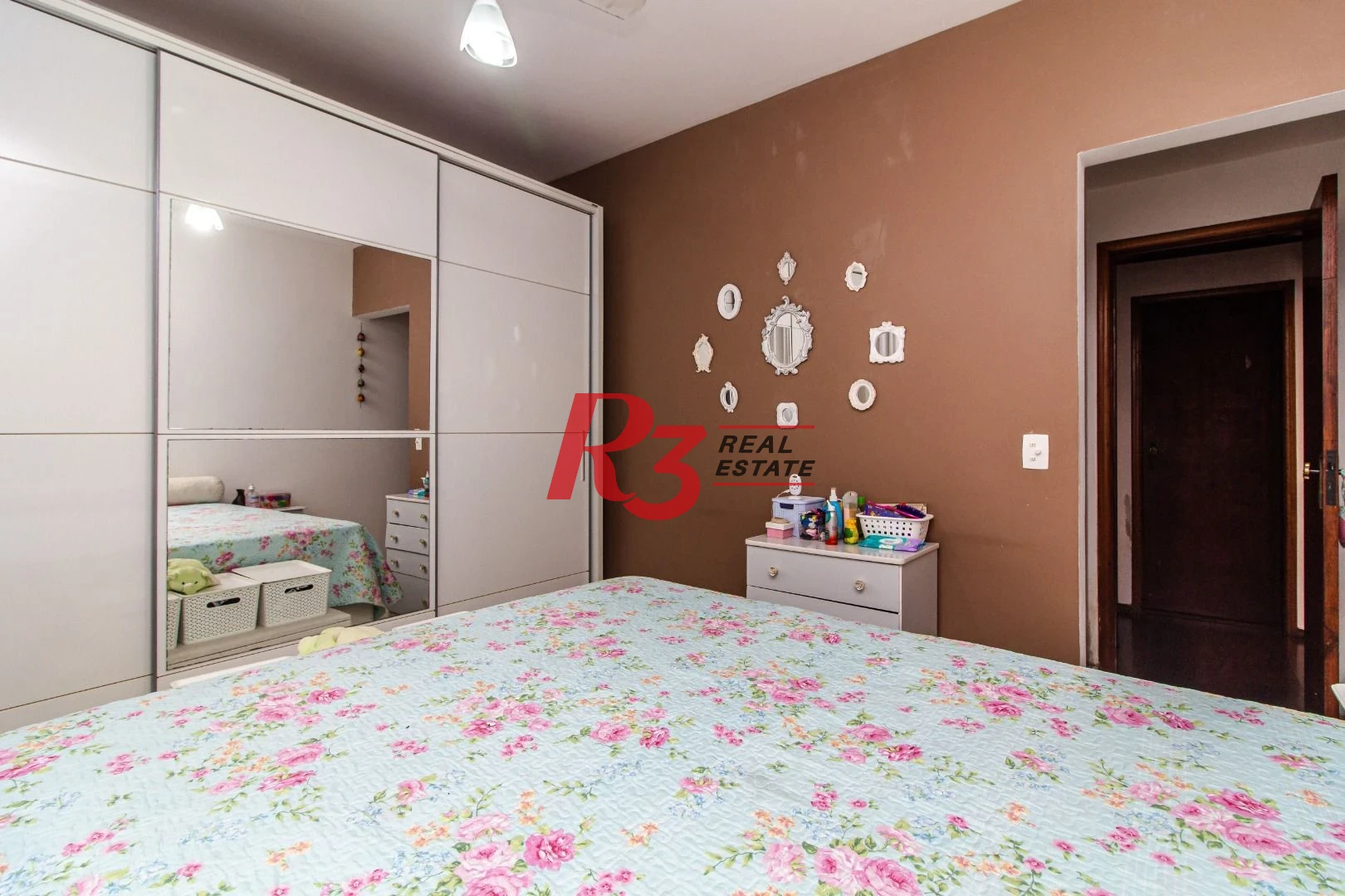 Apartamento com 2 dormitórios à venda, 120 m² por R$ 530.000,00 - Marapé - Santos/SP