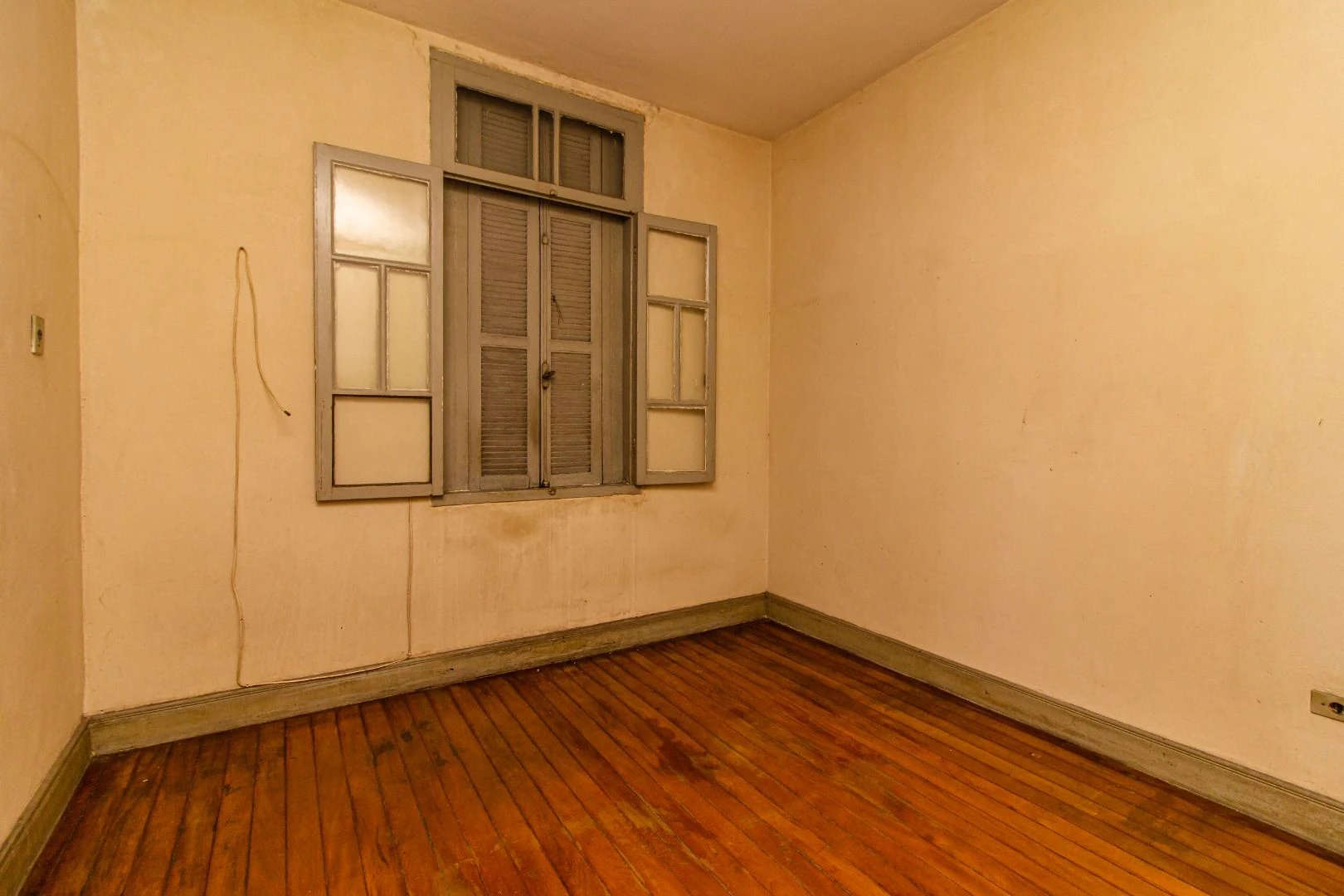 Sobrado com 5 dormitórios, 207 m² - venda por R$ 1.400.000,00 ou aluguel por R$ 6.409,23/mês - Macuco - Santos/SP