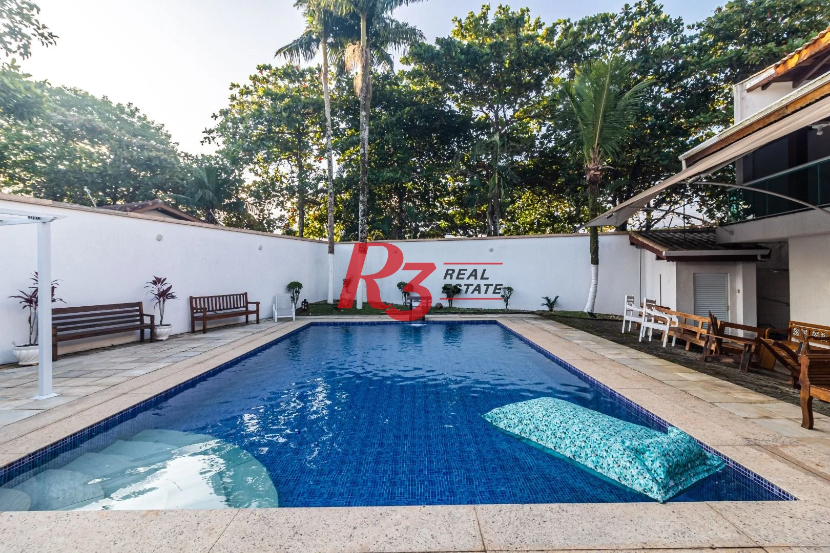 Sobrado à venda, 850 m² por R$ 4.000.000,00 - Balneário Praia do Pernambuco - Guarujá/SP